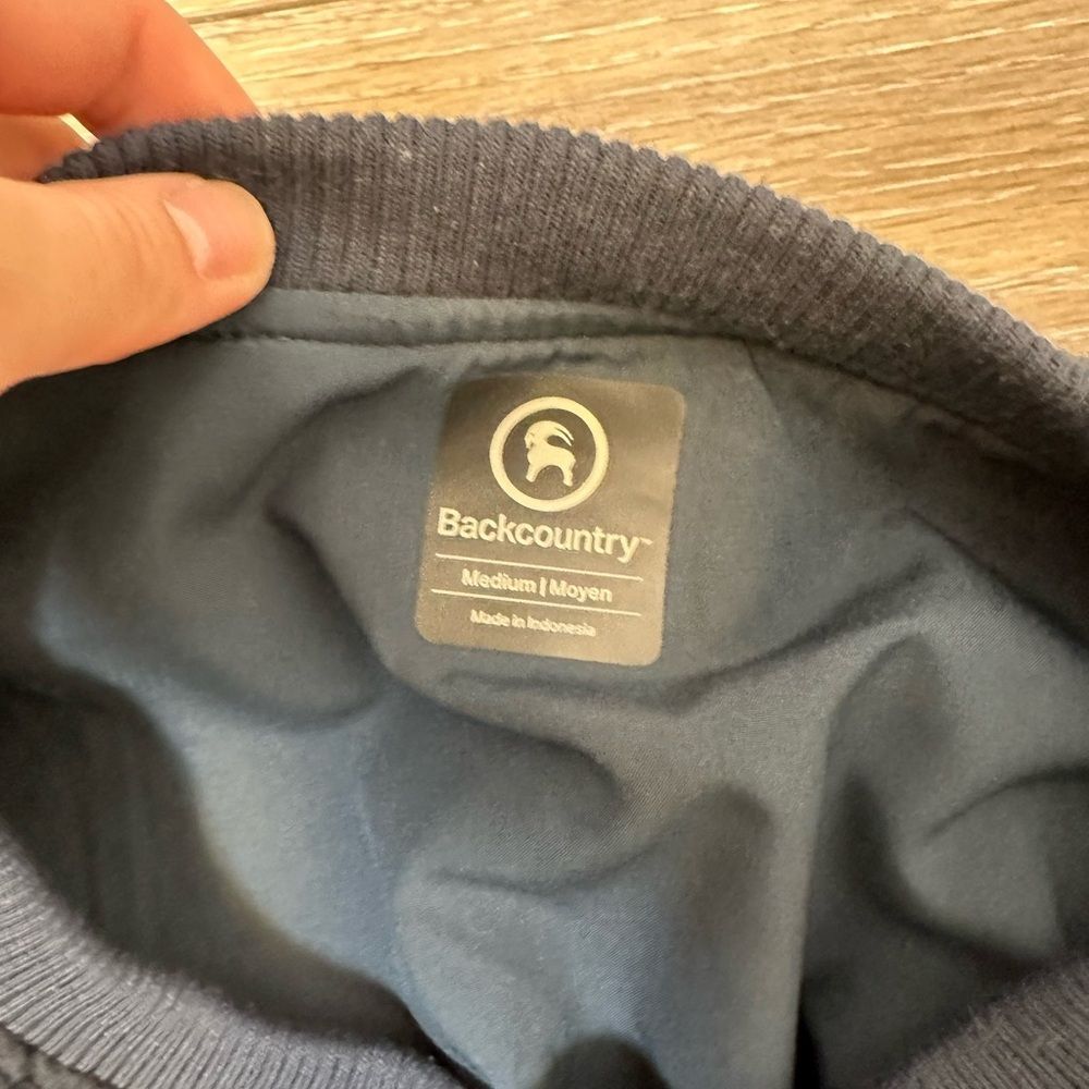 Backcountry Navy Blue Sherpa Crew Sweatshirt Sz M - Picture 4 of 4
